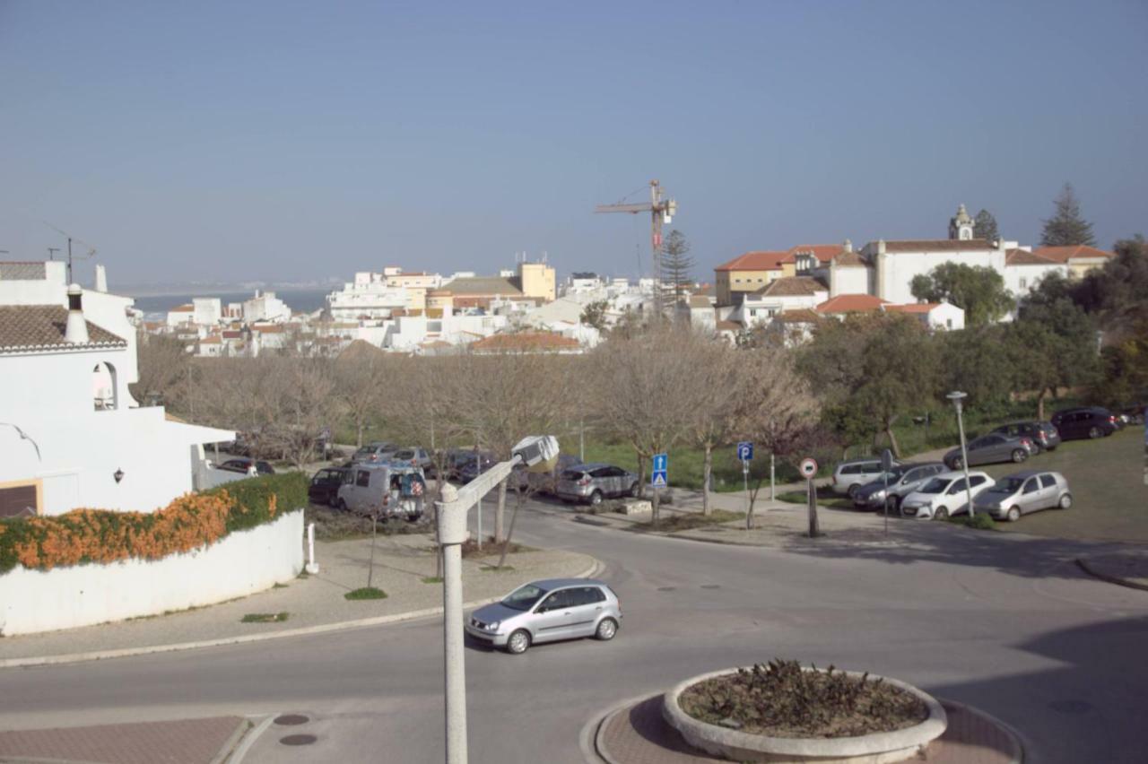 Angela Guest House Лагос Екстериор снимка
